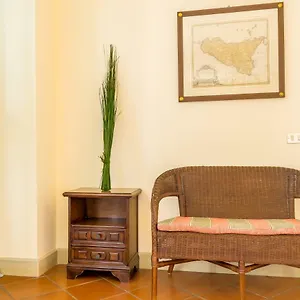 https://les-suites-apartments.sicilyhotelsitaly.net